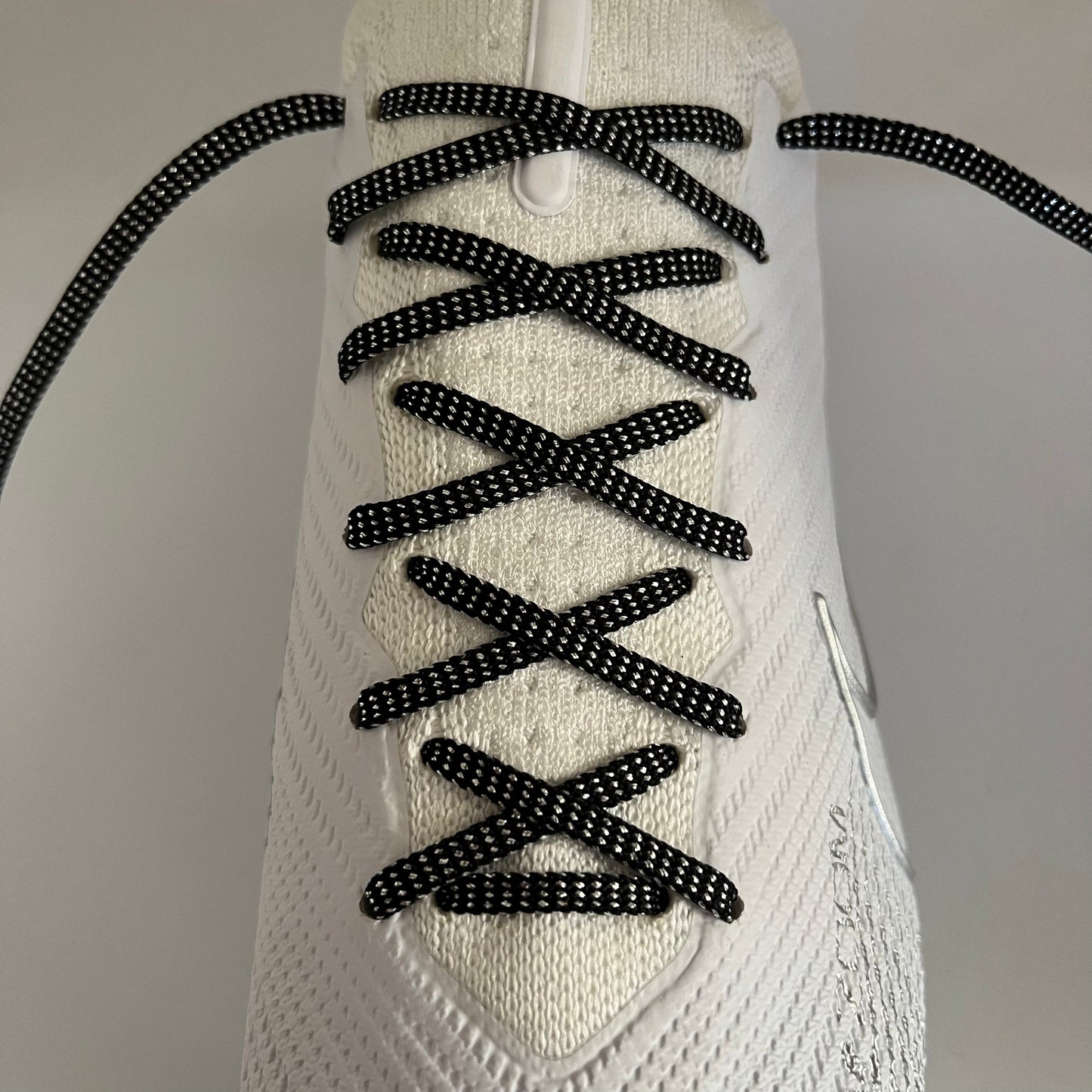 GripOnz Flash Laces - Black Chrome